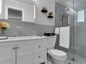 1114 SW 102nd Pl, Miami FL 33174