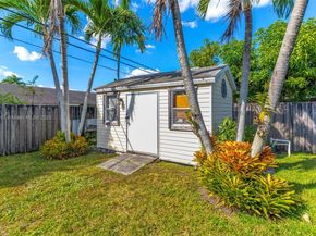 1114 SW 102nd Pl, Miami FL 33174