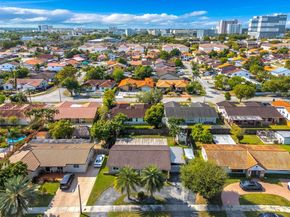 1114 SW 102nd Pl, Miami FL 33174