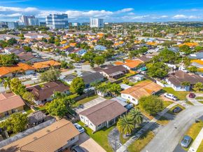 1114 SW 102nd Pl, Miami FL 33174