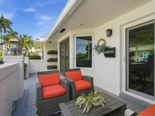 2662 NE 3rd St, Pompano Beach FL 33062