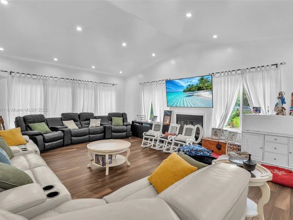 10245 SW 125th Ave, Miami FL 33186