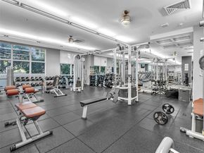 2001 Biscayne Blvd 3413, Miami FL 33137