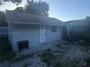 1111 NW 26th St, Miami FL 33127