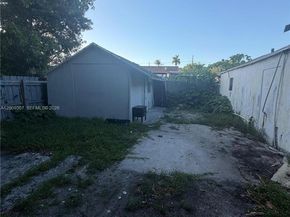 1111 NW 26th St, Miami FL 33127