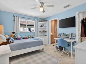 2910 NE 52nd St, Fort Lauderdale FL 33308