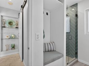 2910 NE 52nd St, Fort Lauderdale FL 33308