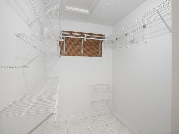 347 Fairway Cir 62, Weston FL 33326