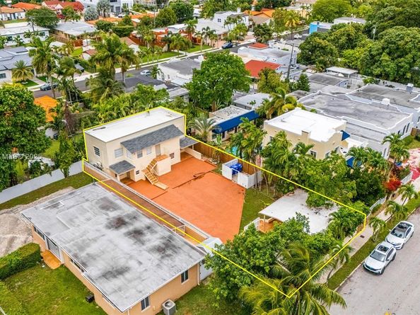 2385 SW 17th St, Miami FL 33145