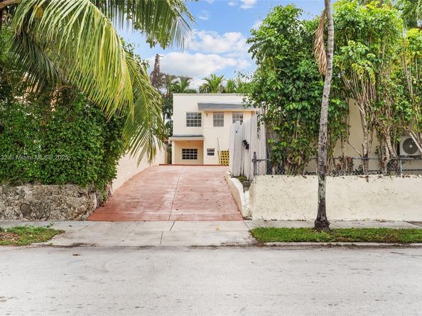 2385 SW 17th St, Miami FL 33145