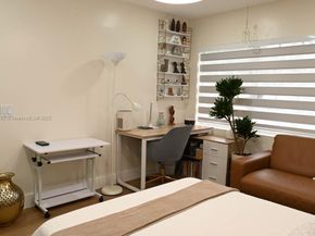 1430 Cottonwood Cir 1430, Weston FL 33326