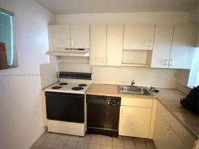 11309 SW 200th St C213, Miami FL 33157