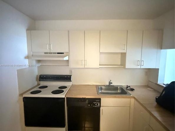 11309 SW 200th St C213, Miami FL 33157