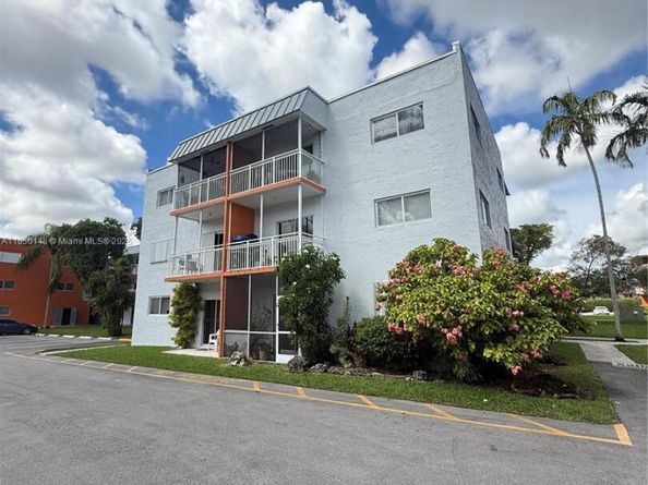 11309 SW 200th St C213, Miami FL 33157