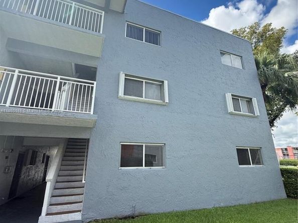 11309 SW 200th St C213, Miami FL 33157