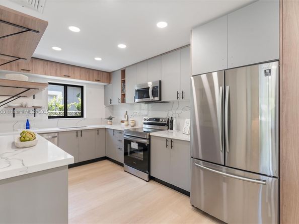 3650 NE 16th Ave, Pompano Beach FL 33064