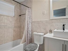 19458 NW 28th Pl 19458, Miami Gardens FL 33056