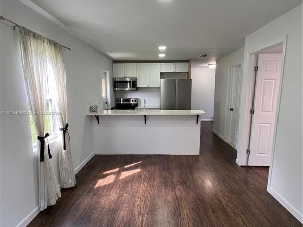 5803 Arthur St, Hollywood FL 33021