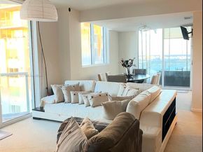 253 NE 2nd St 3903, Miami FL 33132