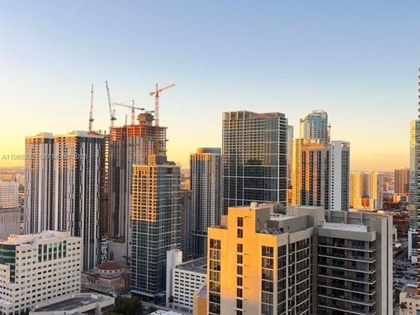 253 NE 2nd St 3903, Miami FL 33132
