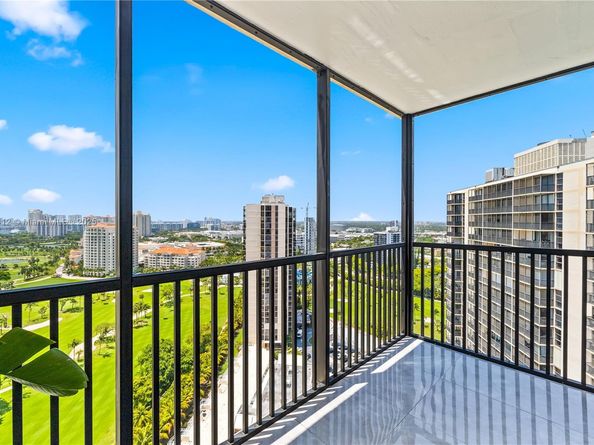 20379 W W Country Club Dr 2539, Aventura FL 33180