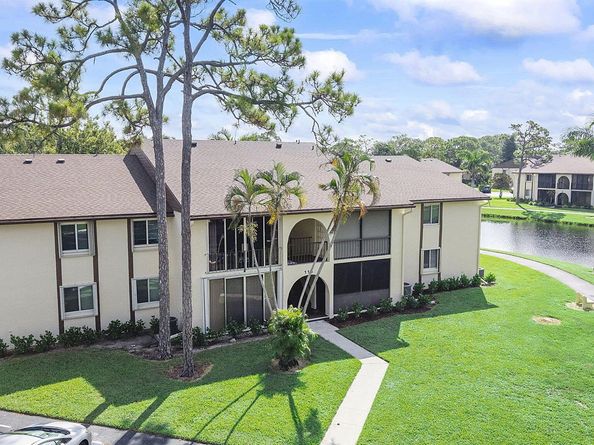 116 Lake Pine Circle A2 FL 33463