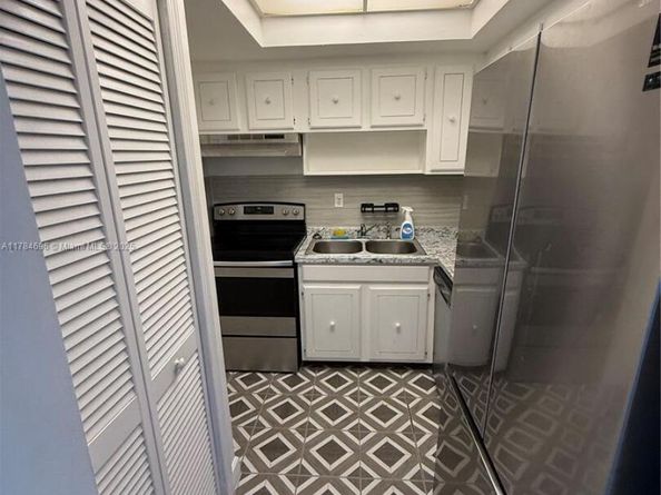 1535 SE 15th St 202, Fort Lauderdale FL 33316