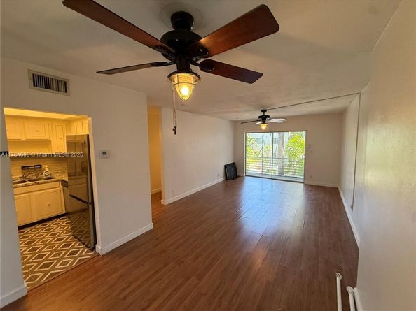 1535 SE 15th St 202, Fort Lauderdale FL 33316