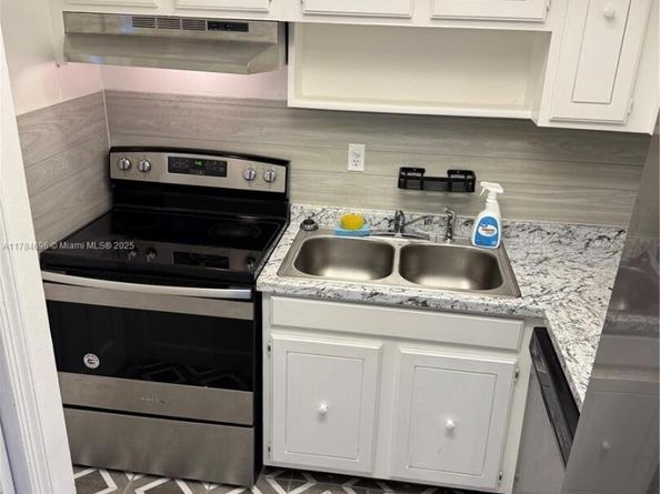 1535 SE 15th St 202, Fort Lauderdale FL 33316