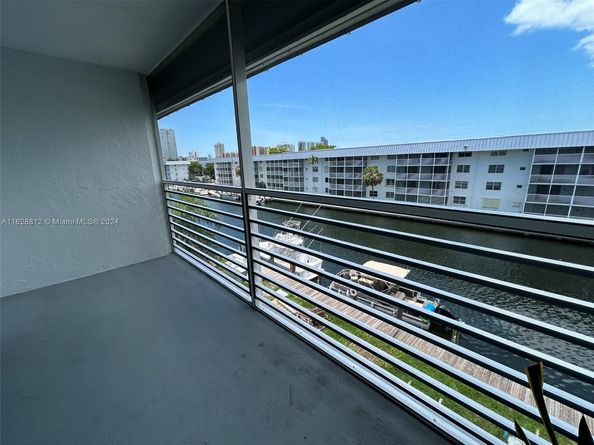3600 NE 170th St 411, North Miami Beach FL 33160