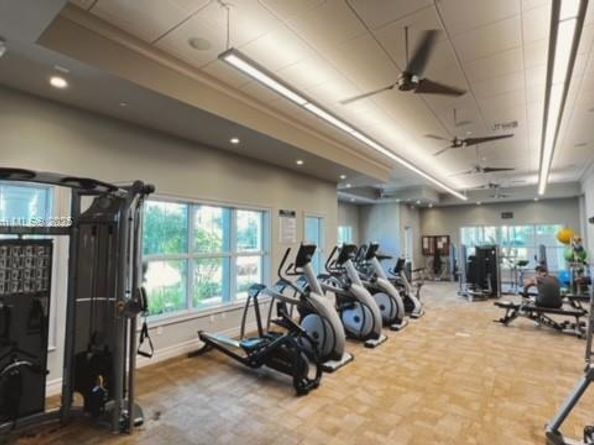 3973 Poinciana Ln, Hollywood FL 33021