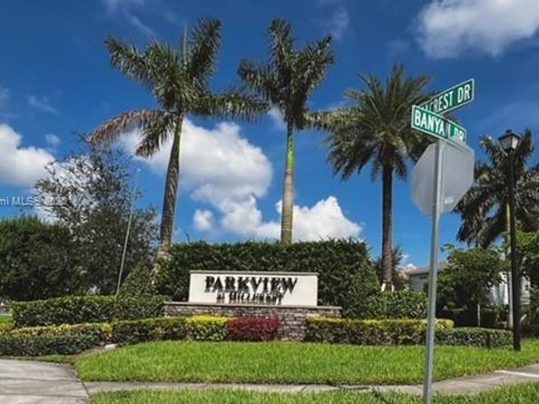 3973 Poinciana Ln, Hollywood FL 33021