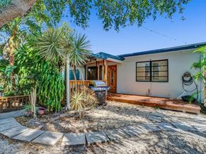 110 SW 5th St, Hallandale Beach FL 33009