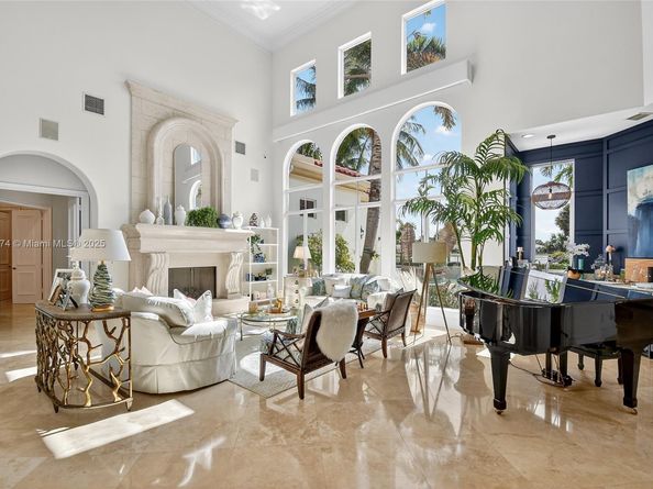 678 Hermitage Cir, Palm Beach Gardens FL 33410