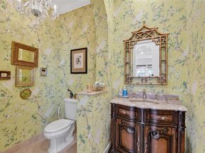 678 Hermitage Cir, Palm Beach Gardens FL 33410