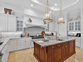 678 Hermitage Cir, Palm Beach Gardens FL 33410