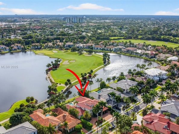678 Hermitage Cir, Palm Beach Gardens FL 33410