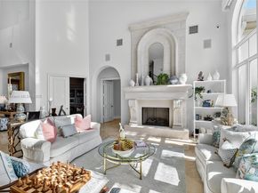 678 Hermitage Cir, Palm Beach Gardens FL 33410