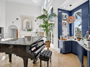 678 Hermitage Cir, Palm Beach Gardens FL 33410