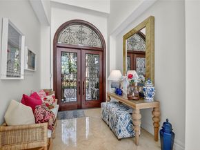 678 Hermitage Cir, Palm Beach Gardens FL 33410