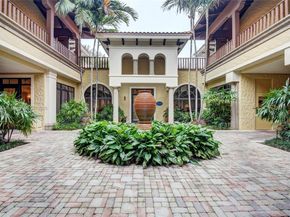 678 Hermitage Cir, Palm Beach Gardens FL 33410