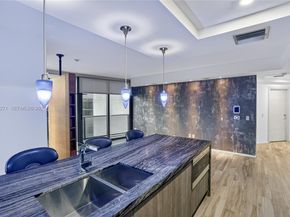 801 S Miami Ave 2805, Miami FL 33130