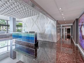 325 S Biscayne Blvd LPH26, Miami FL 33131