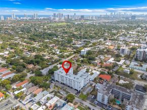 1720 Jefferson St 306, Hollywood FL 33020