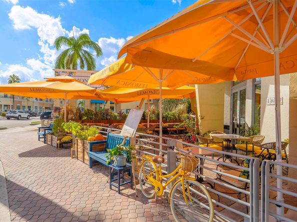 1720 Jefferson St 306, Hollywood FL 33020