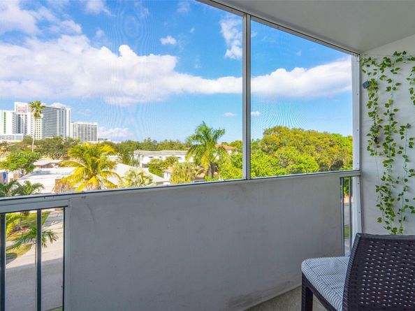 1720 Jefferson St 306, Hollywood FL 33020