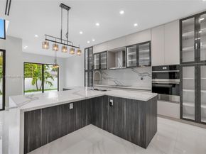 750 NE 16th Ave, Fort Lauderdale FL 33304