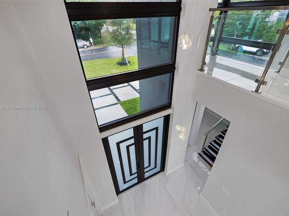 750 NE 16th Ave, Fort Lauderdale FL 33304