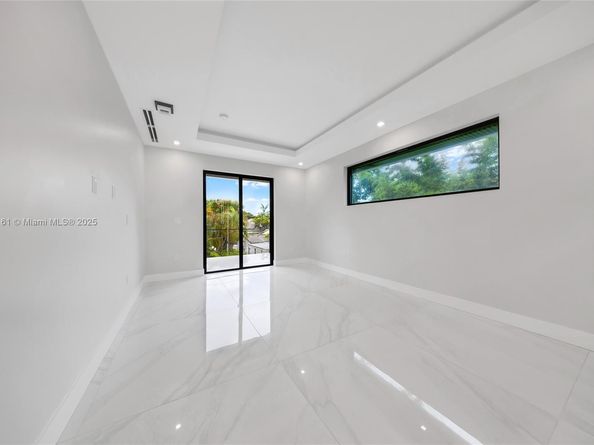 750 NE 16th Ave, Fort Lauderdale FL 33304