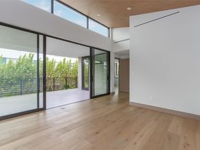 510 NE 52nd St, Miami FL 33137